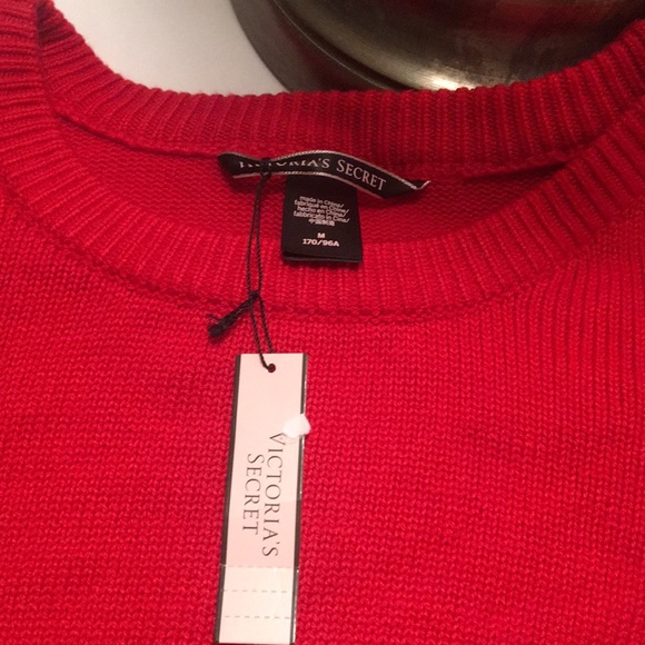 Victoria’s Secret sweater - Picture 4 of 7